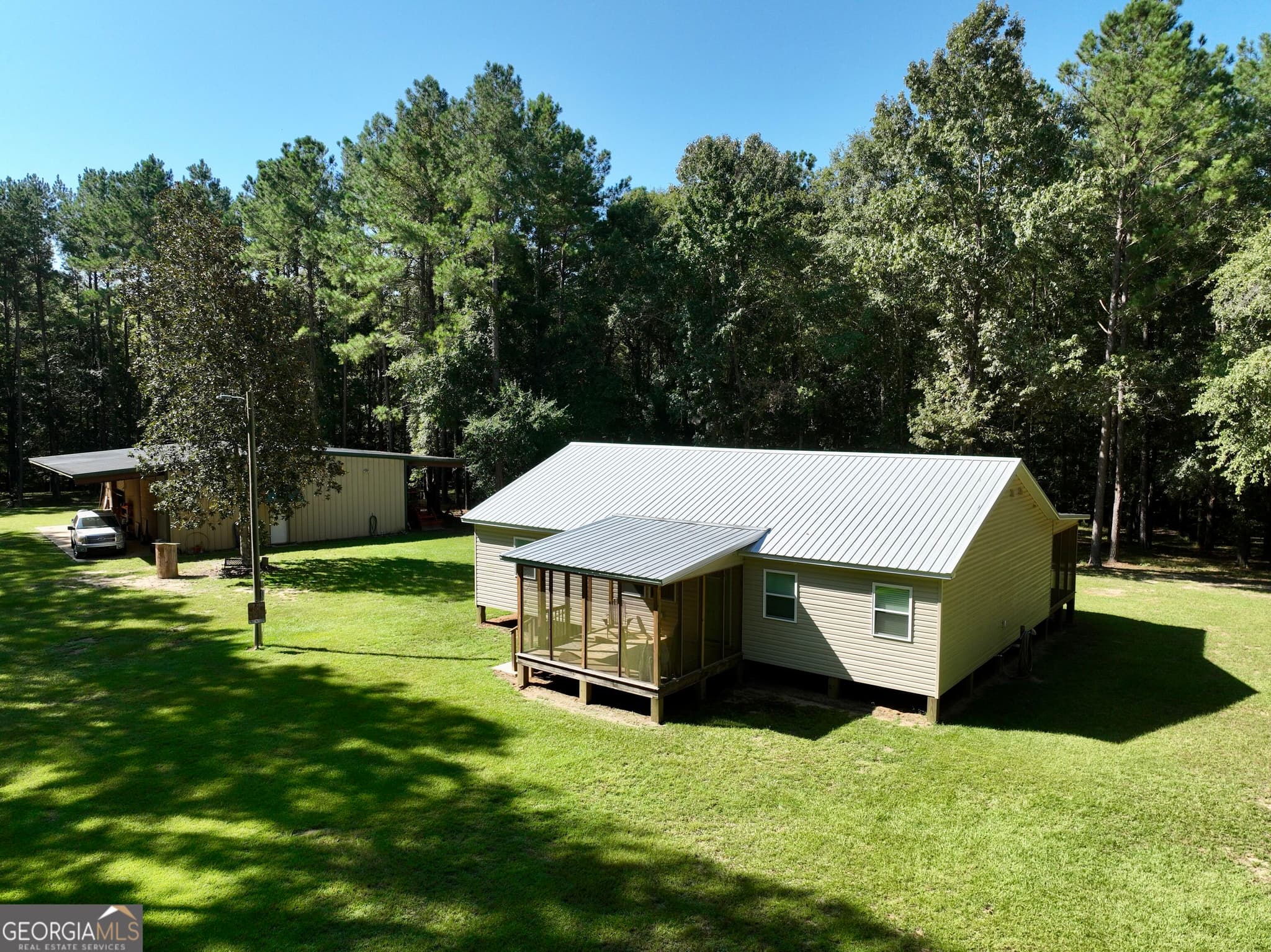 3 bedroom, 2 bathroom, 1,600 sq ft farm under contract at 239 Coleman Landing Road, Hawkinsville, GA 31036