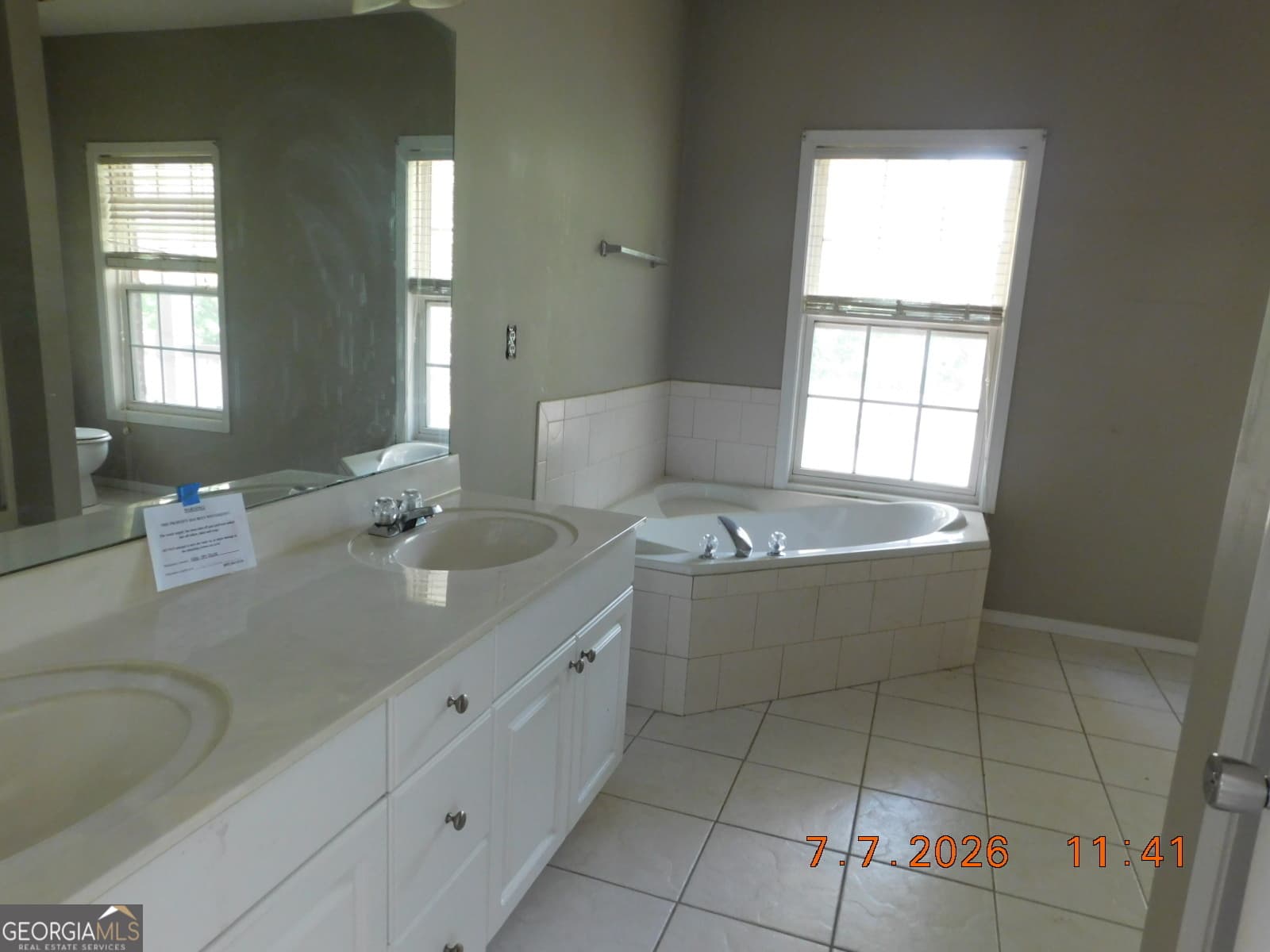 4 bedroom, 3.5 bathroom, 3,156 sq ft single family residence for sale at 284 Valley Way, Hampton, GA 30228 — photo 9