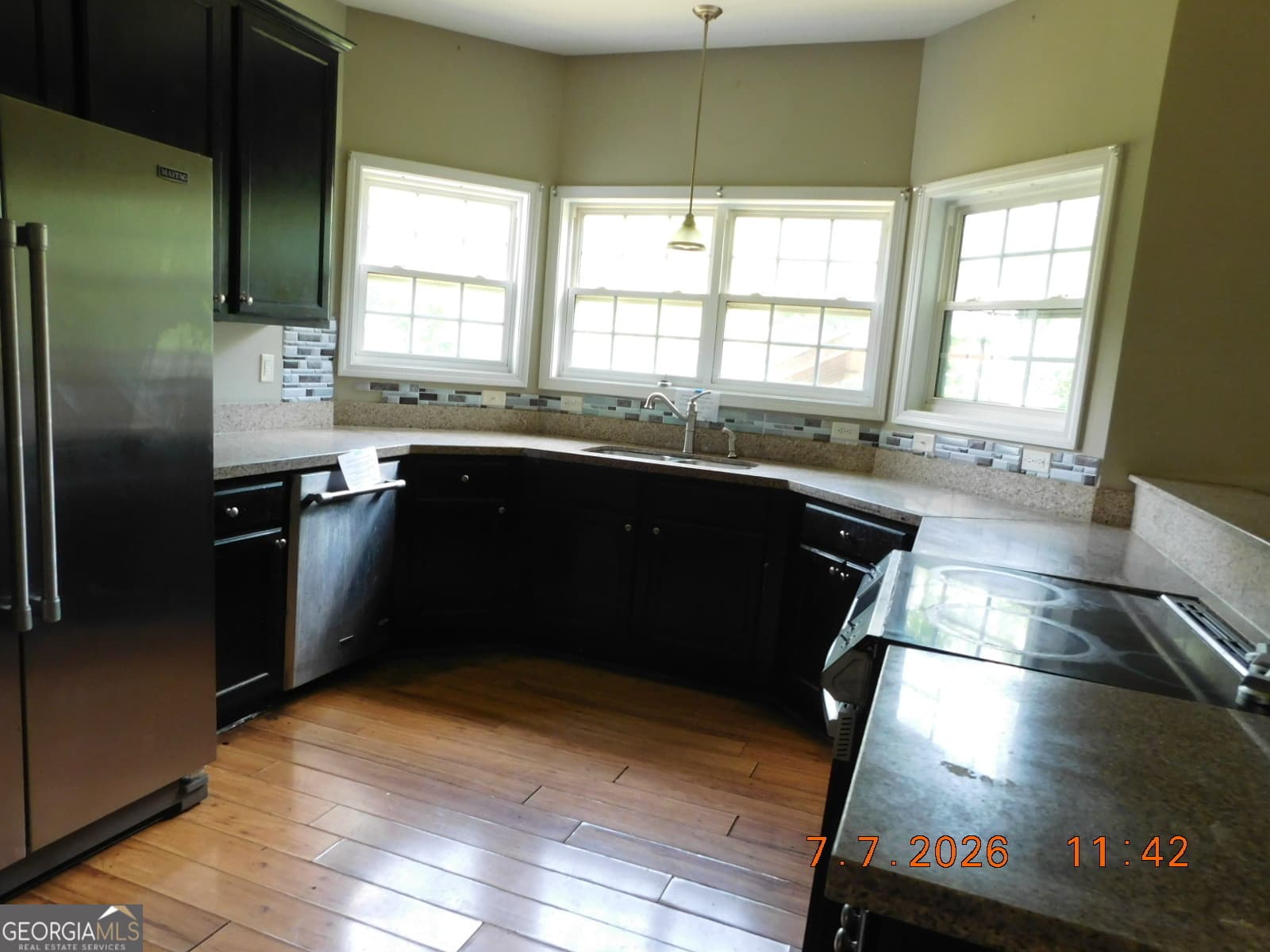 4 bedroom, 3.5 bathroom, 3,156 sq ft single family residence for sale at 284 Valley Way, Hampton, GA 30228 — photo 10