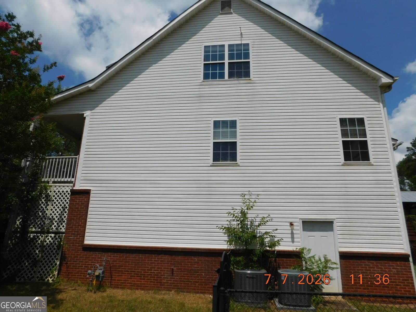 4 bedroom, 3.5 bathroom, 3,156 sq ft single family residence for sale at 284 Valley Way, Hampton, GA 30228 — photo 4