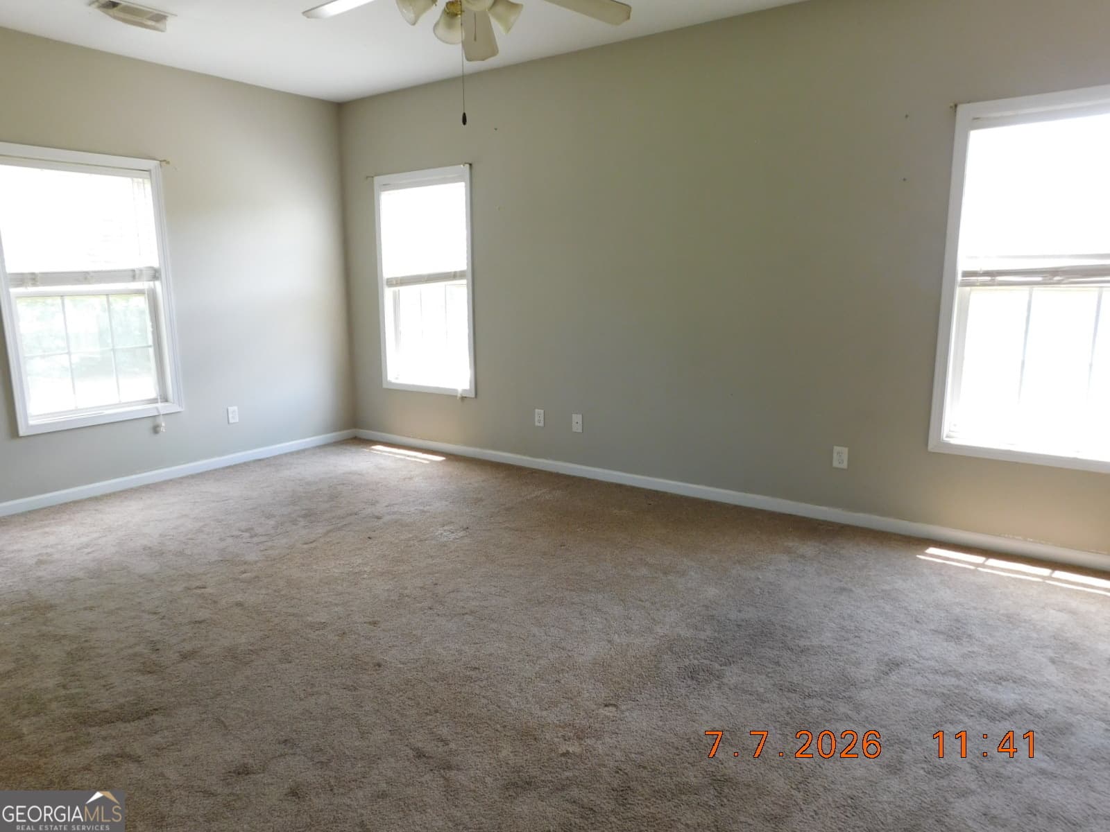 4 bedroom, 3.5 bathroom, 3,156 sq ft single family residence for sale at 284 Valley Way, Hampton, GA 30228 — photo 8