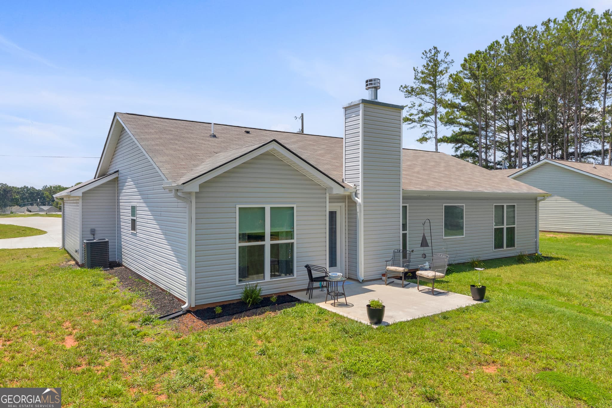 3 bedroom, 2 bathroom, 1,547 sq ft single family residence under contract at 4542 Reed Creek Highway, Hartwell, GA 30643 — photo 6