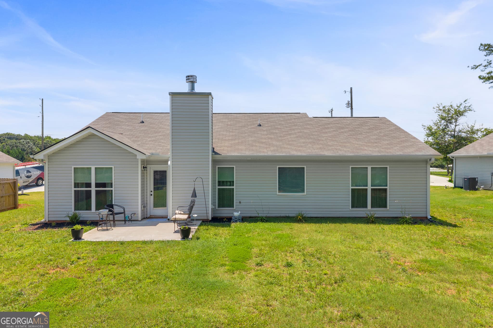 3 bedroom, 2 bathroom, 1,547 sq ft single family residence under contract at 4542 Reed Creek Highway, Hartwell, GA 30643 — photo 5