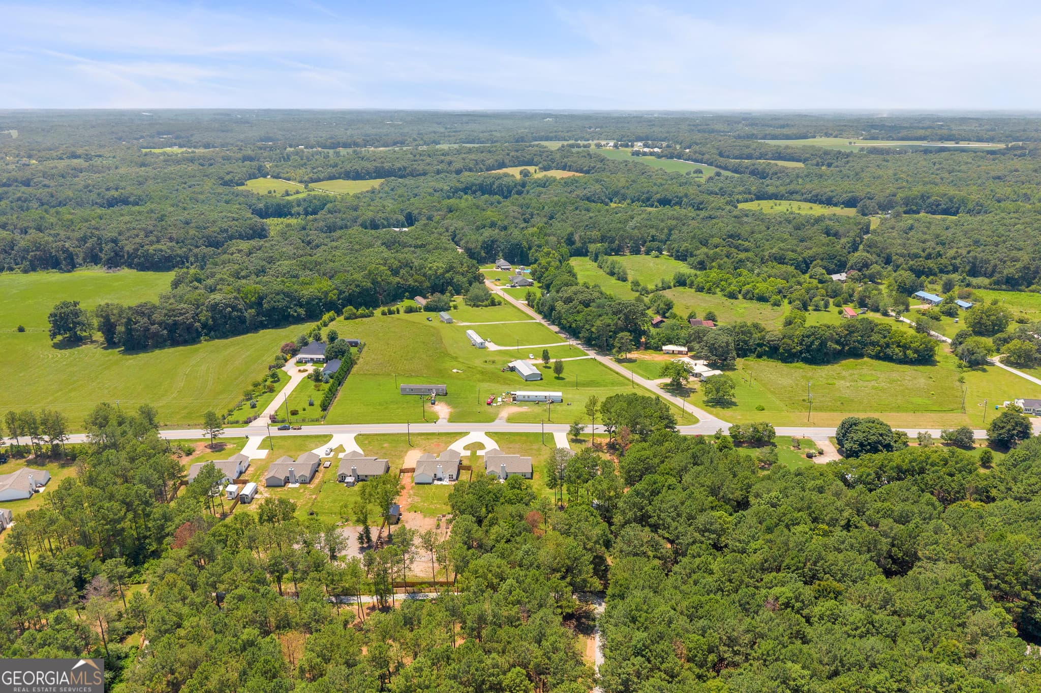 3 bedroom, 2 bathroom, 1,547 sq ft single family residence under contract at 4542 Reed Creek Highway, Hartwell, GA 30643 — photo 9