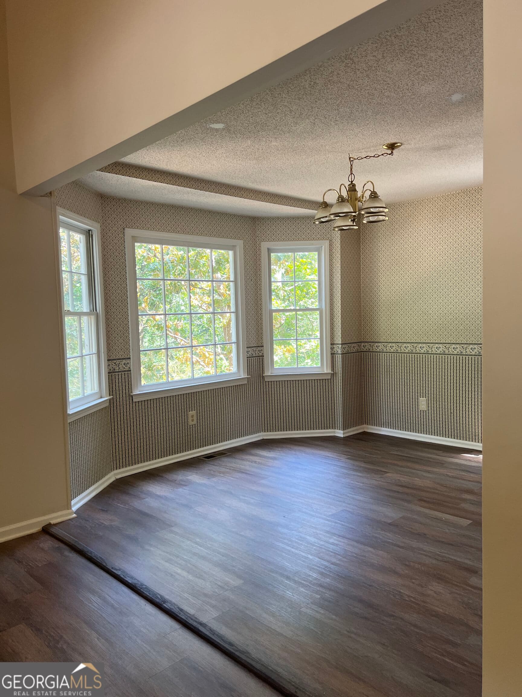 4 bedroom, 2.5 bathroom, 1,834 sq ft single family residence for rent at 222 Garretts Drive, Douglasville, GA 30134 for $1,900 a month — photo 3
