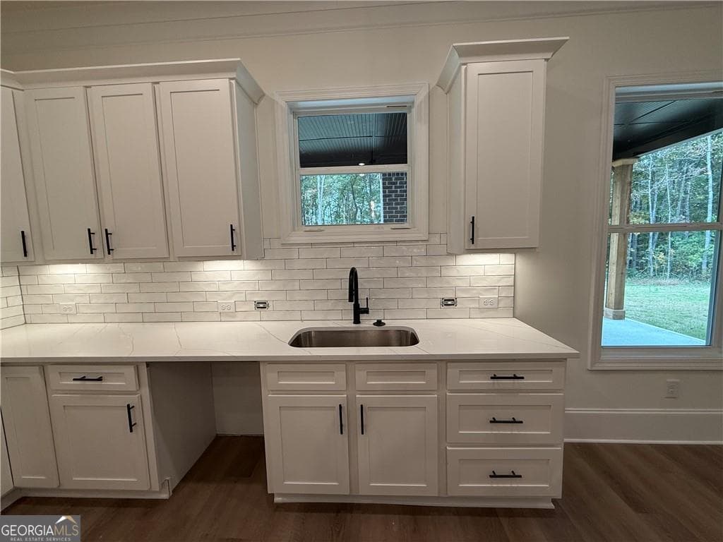 5 bedroom, 4 bathroom, 3,573 sq ft single family residence for sale at 3229 TRADITIONS Way, Jefferson, GA 30549 — photo 9