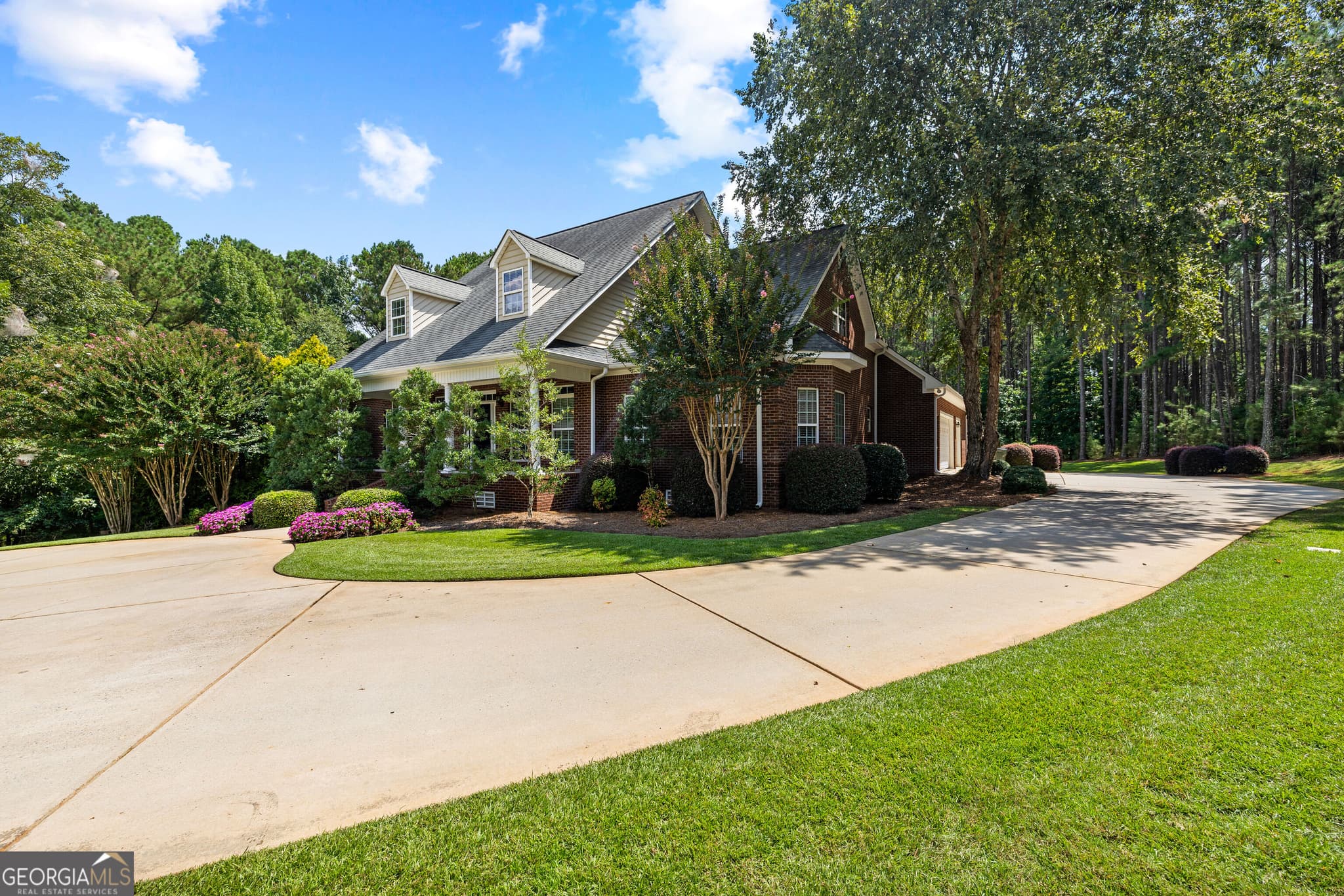 5 bedroom, 5 bathroom, 4,847 sq ft single family residence for sale at 380 Peachbelt Road, Thomaston, GA 30286 — photo 2