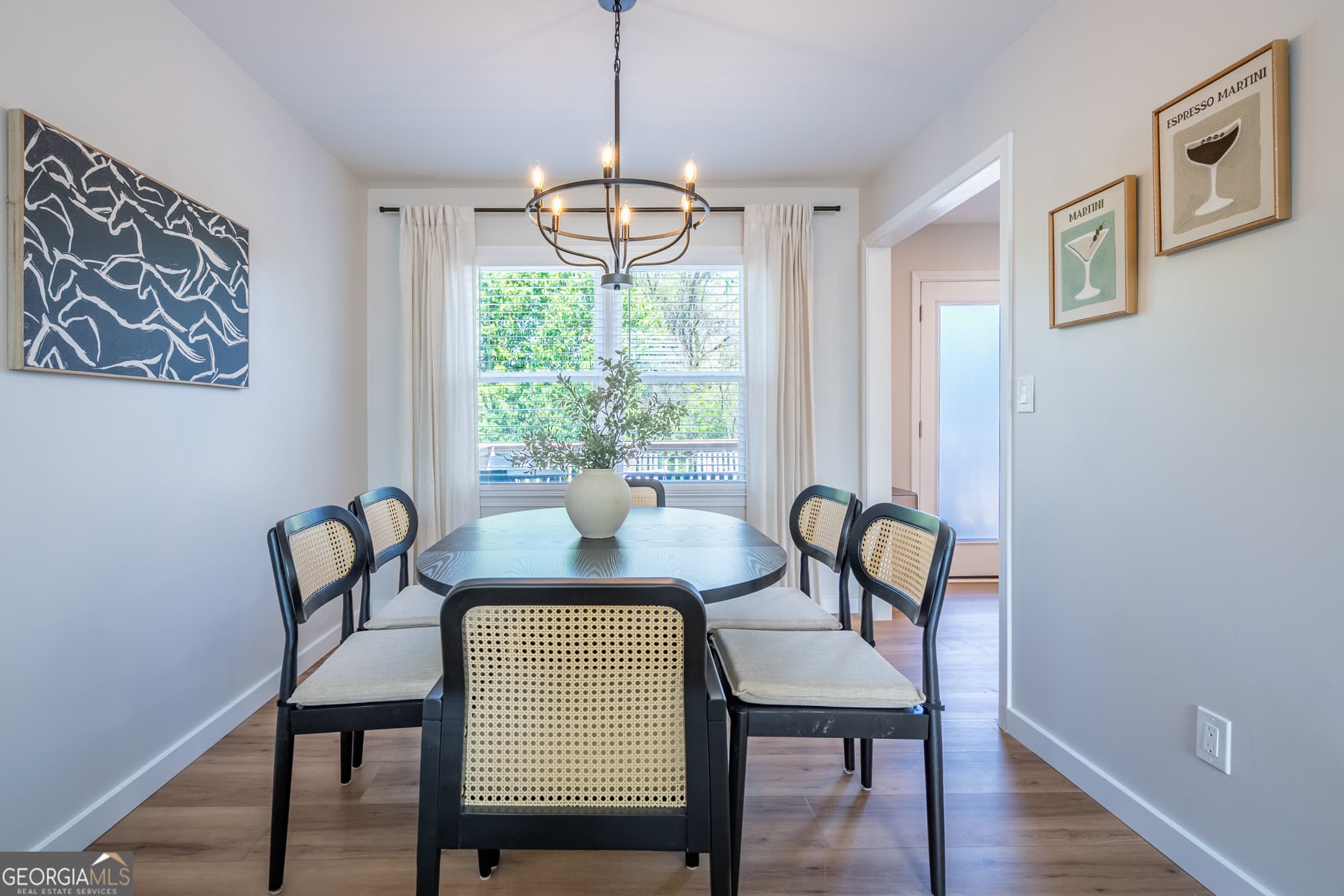 4 bedroom, 3 bathroom single family residence for rent at 18 Huntcliff Drive, Cartersville, GA 30121 for $6,314 a month — photo 2