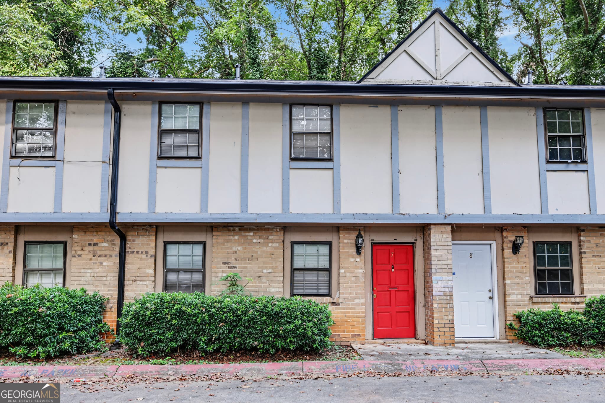 3 bedroom, 2.5 bathroom, 1,380 sq ft condominium for sale at 1150 Rankin Street F7, Stone Mountain, GA 30083 — photo 2
