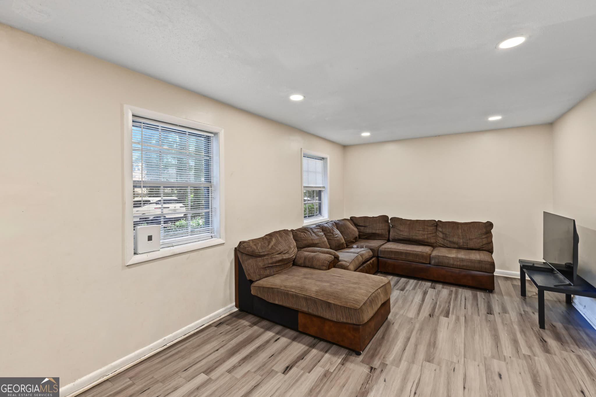3 bedroom, 2.5 bathroom, 1,380 sq ft condominium for sale at 1150 Rankin Street F7, Stone Mountain, GA 30083 — photo 4