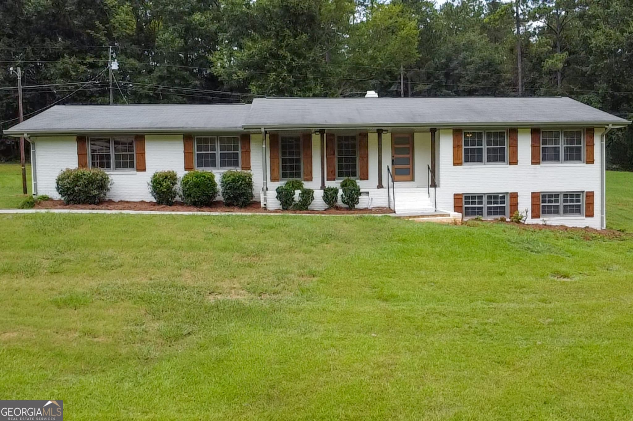 4 bedroom, 3 bathroom, 1,988 sq ft single family residence for sale at 1125 Crumbley Road, Mcdonough, GA 30252