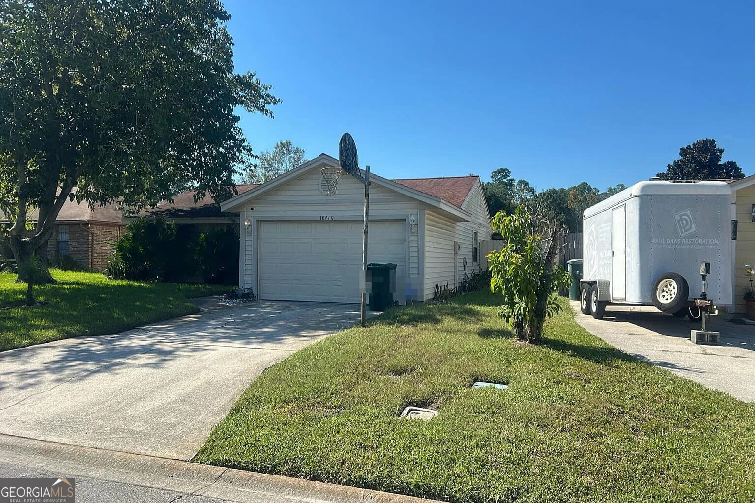 3 bedroom, 2 bathroom, 1,410 sq ft single family residence for sale at 10648 Parliament Place, Jacksonville, FL 32257 — photo 2