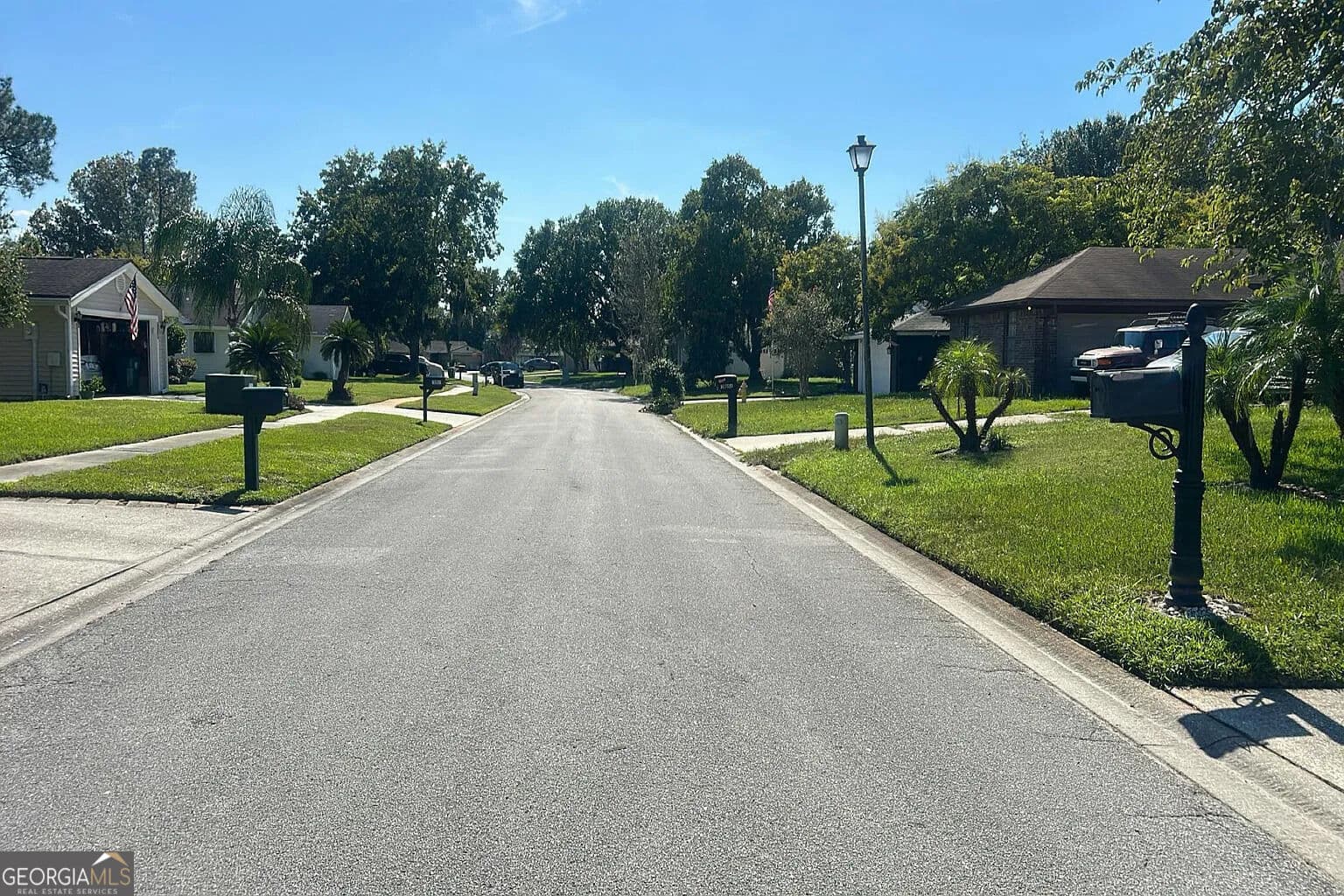 3 bedroom, 2 bathroom, 1,410 sq ft single family residence for sale at 10648 Parliament Place, Jacksonville, FL 32257 — photo 4