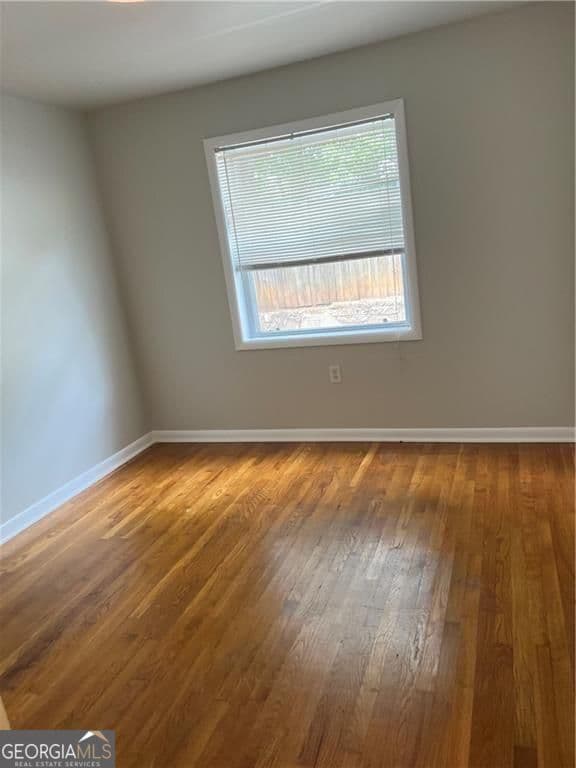 2 bedroom, 1 bathroom, 750 sq ft condominium for sale at 575 Flat Shoals Avenue 9, Atlanta, GA 30316 — photo 2