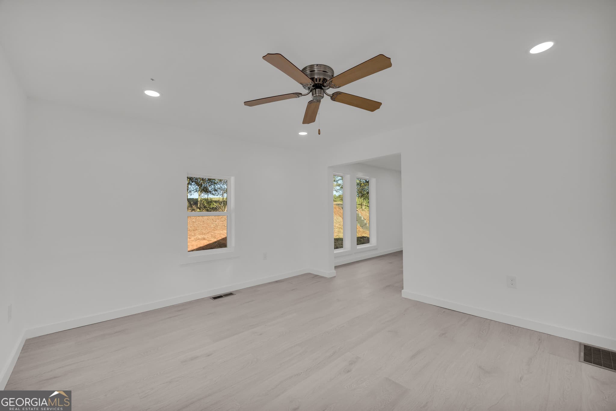 2 bedroom, 1.5 bathroom, 836 sq ft single family residence for sale at 842 Harrison Bridge Road, Royston, GA 30662 — photo 6
