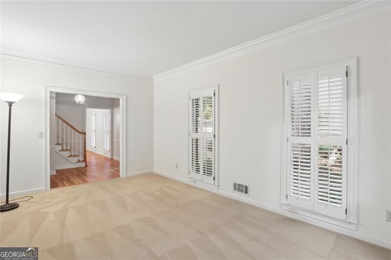 4 bedroom, 2.5 bathroom, 2,584 sq ft single family residence for sale at 1090 Applecross Drive, Roswell, GA 30075 — photo 5