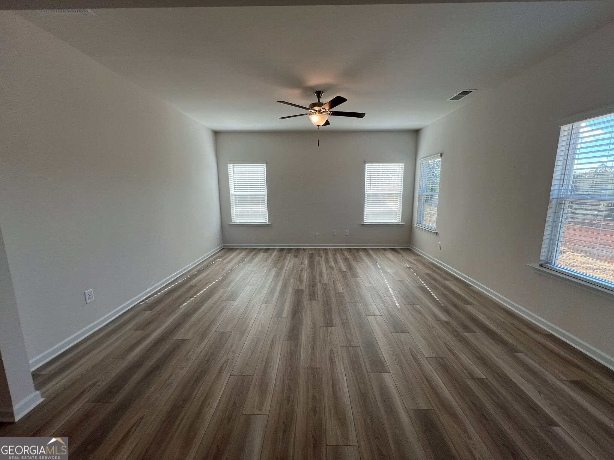 4 bedroom, 2.5 bathroom, 2,156 sq ft single family residence for rent at 44 Arrington Drive, Adairsville, GA 30103 for $1,999 a month — photo 8