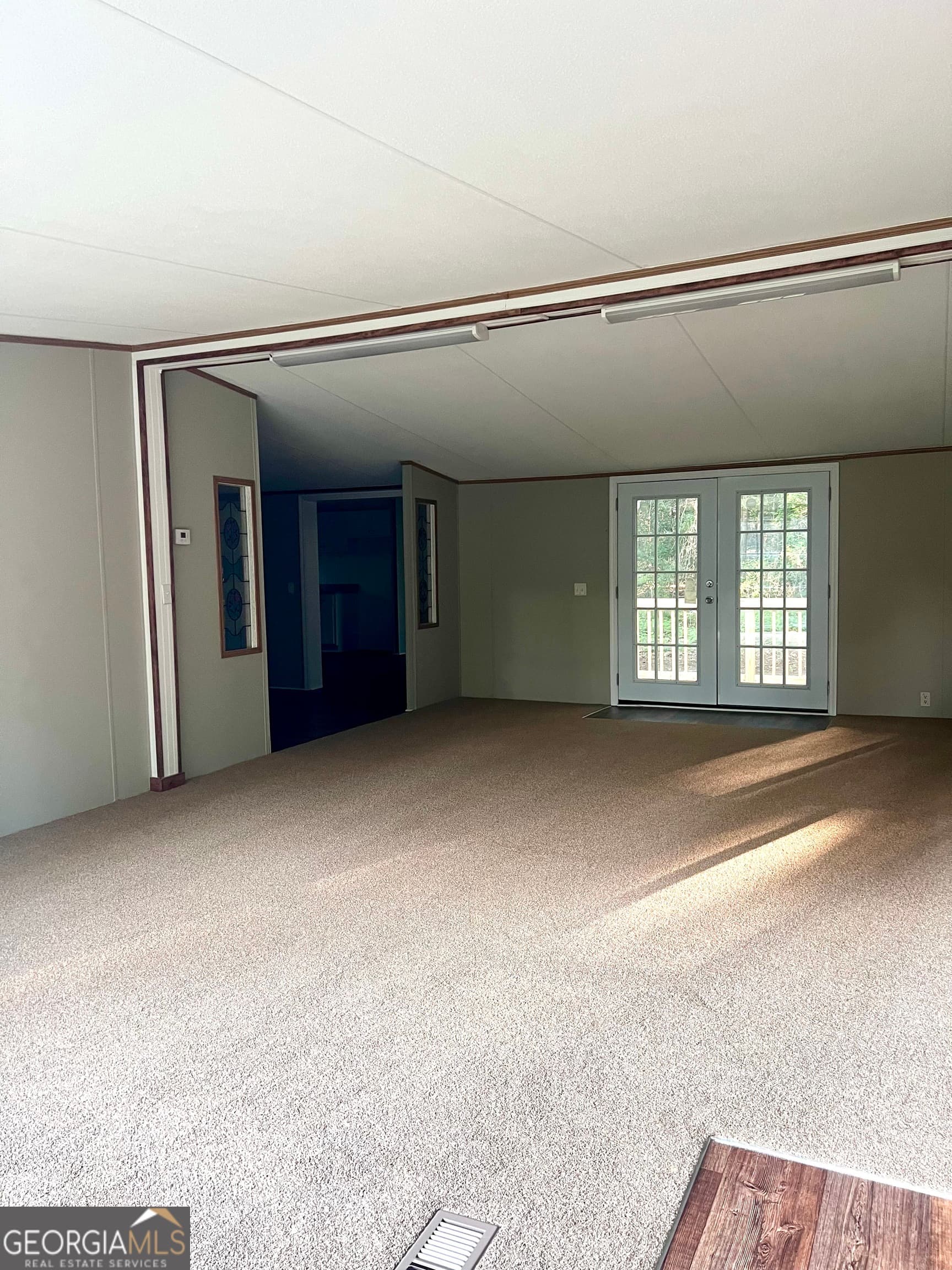 3 bedroom, 2 bathroom, 1,456 sq ft manufactured home,single family residence for sale at 282 Sycamore Drive, Eastman, GA 31023 — photo 7