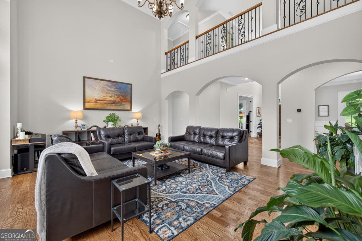 7 bedroom, 6.5 bathroom, 9,752 sq ft single family residence under contract at 4728 E Reed Road, Gainesville, GA 30507 — photo 10