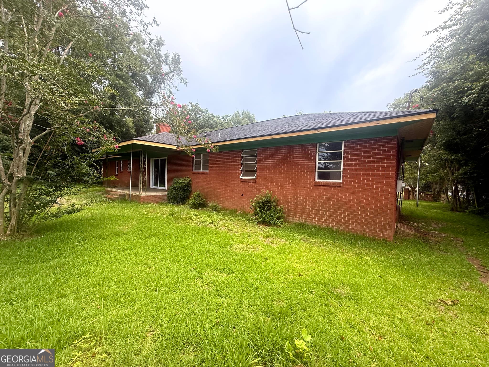 3 bedroom, 2 bathroom, 1,728 sq ft single family residence for sale at 4040 Rauls Street, Meigs, GA 31765 — photo 2