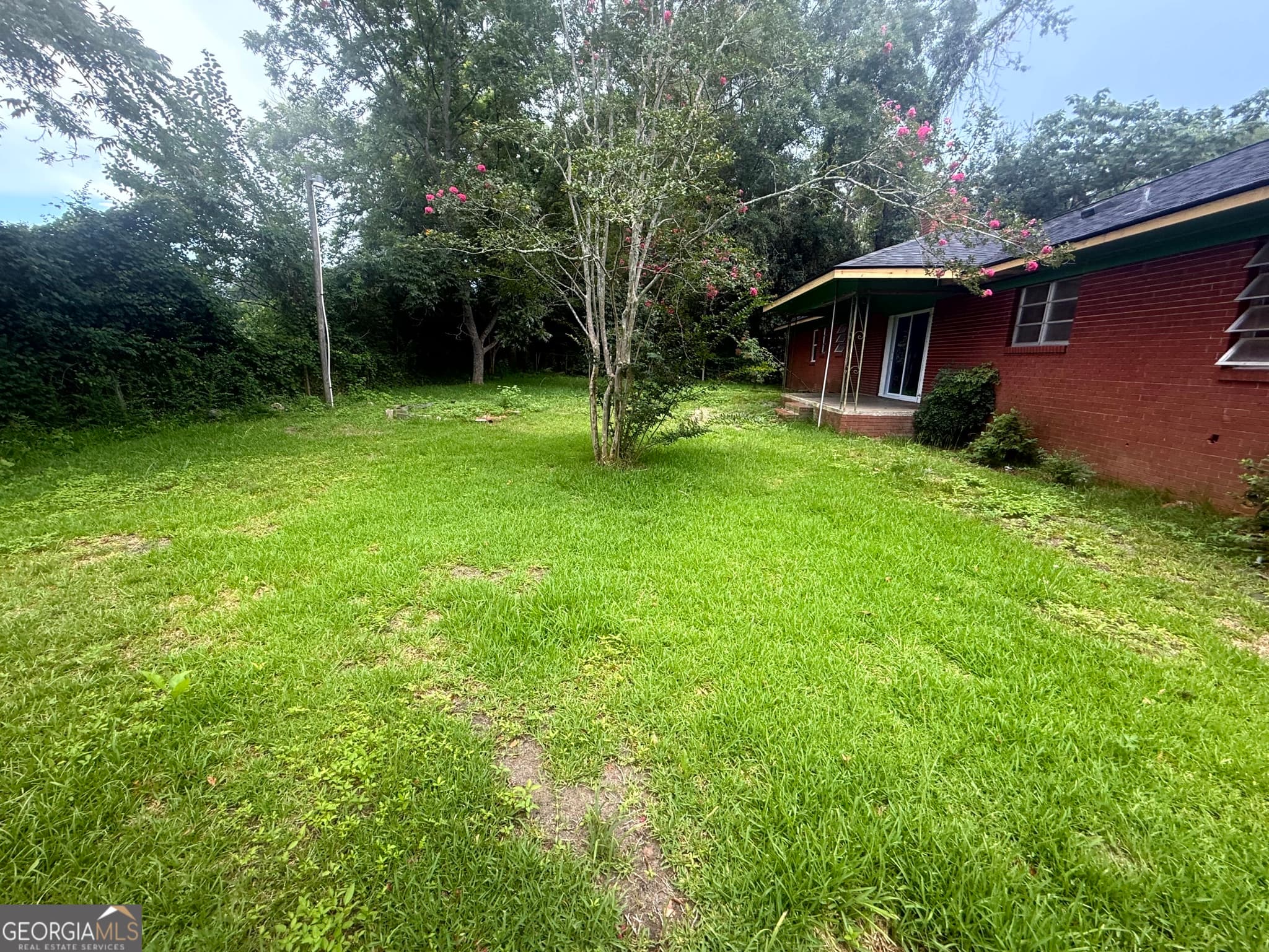 3 bedroom, 2 bathroom, 1,728 sq ft single family residence for sale at 4040 Rauls Street, Meigs, GA 31765 — photo 3
