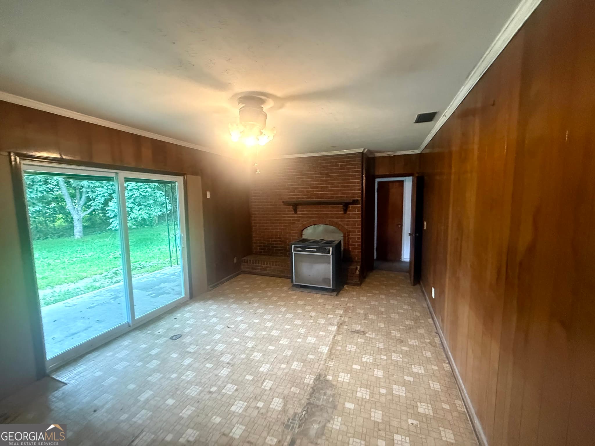3 bedroom, 2 bathroom, 1,728 sq ft single family residence for sale at 4040 Rauls Street, Meigs, GA 31765 — photo 8