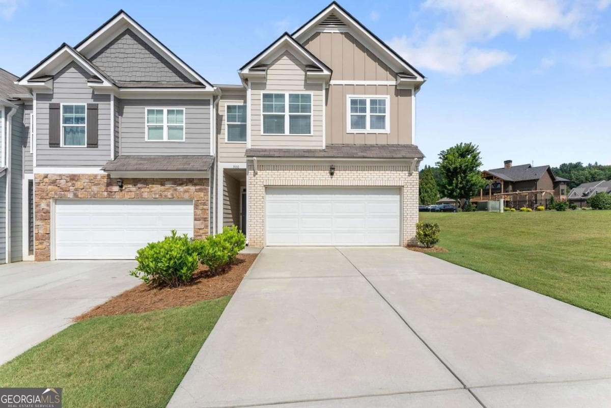 4 bedroom, 2.5 bathroom, 1,925 sq ft townhouse for rent at 300 Stoneybrook Court, Dahlonega, GA 30533 for $2,800 a month