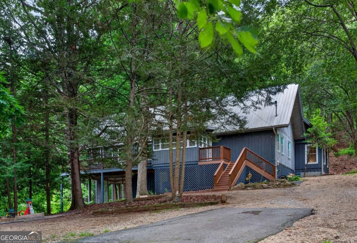 4 bedroom, 2 bathroom cabin,single family residence for sale at 113 Lucerne Place, Sautee Nacoochee, GA 30571 — photo 6