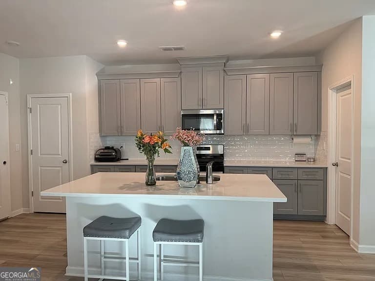 3 bedroom, 2.5 bathroom townhouse for rent at 1177 Sunny Lake Drive, Lawrenceville, GA 30043 for $3,200 a month — photo 5