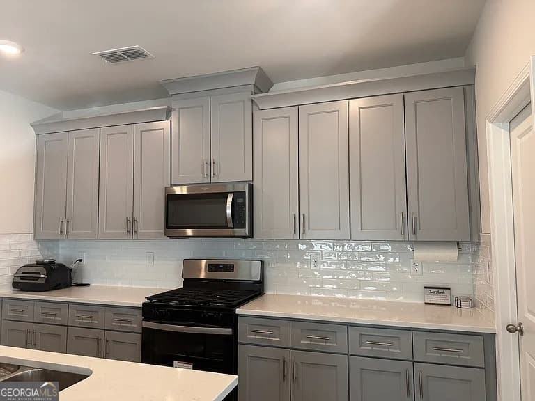 3 bedroom, 2.5 bathroom townhouse for rent at 1177 Sunny Lake Drive, Lawrenceville, GA 30043 for $3,200 a month — photo 4