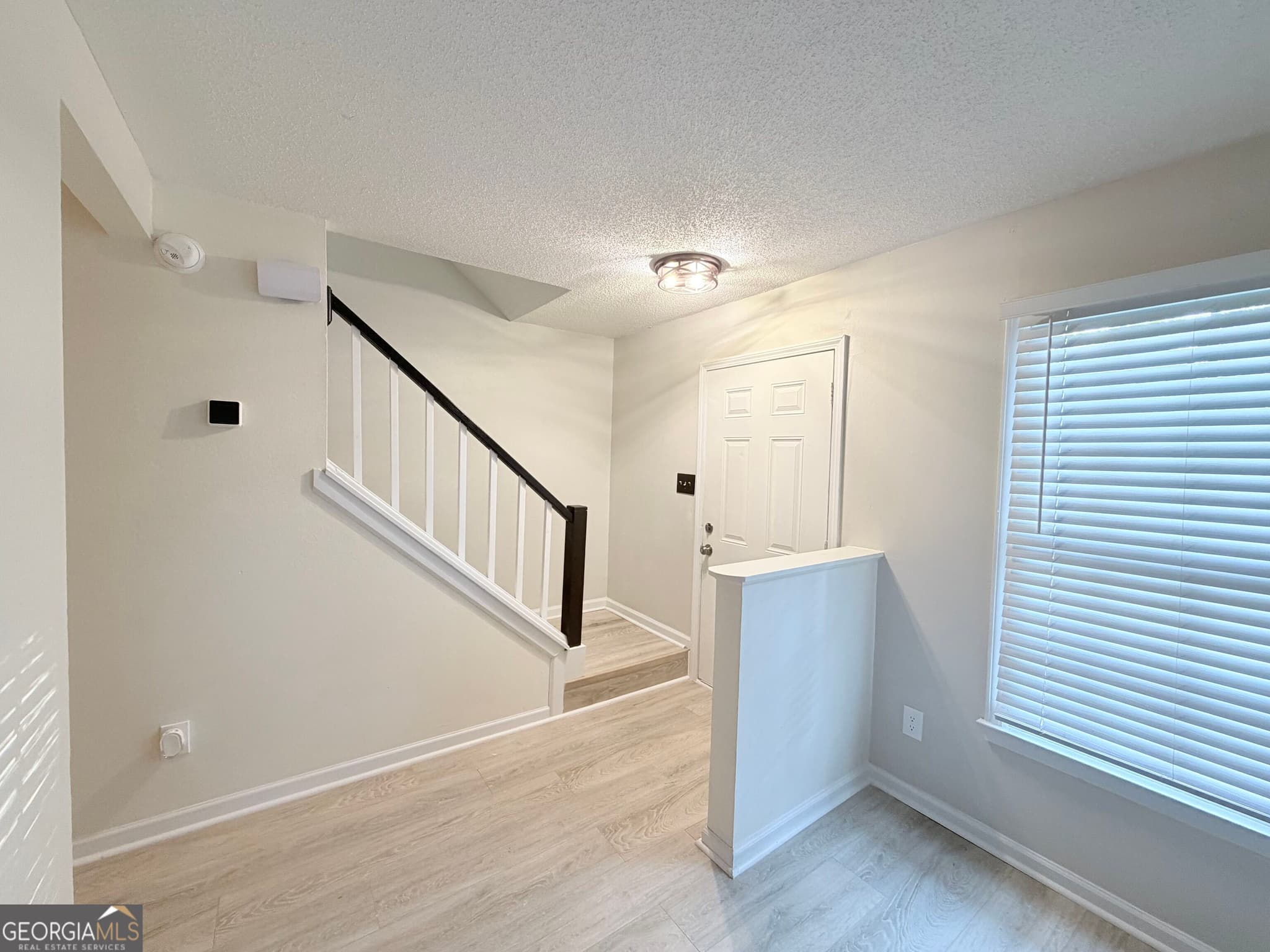 2 bedroom, 2.5 bathroom, 1,008 sq ft single family residence for sale at 1665 Winchester Way, Conyers, GA 30013 — photo 6