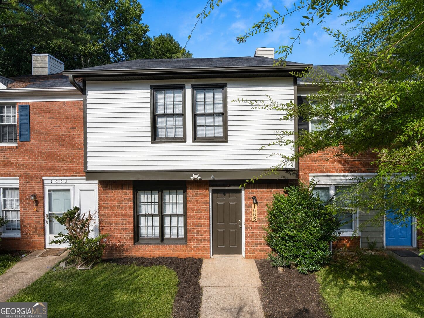 2 bedroom, 2.5 bathroom, 1,008 sq ft single family residence for sale at 1665 Winchester Way, Conyers, GA 30013