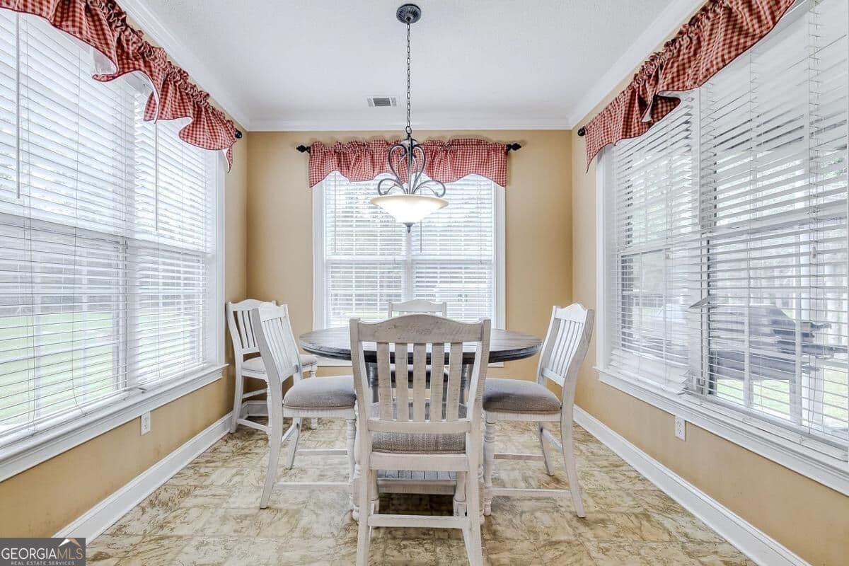 4 bedroom, 2 bathroom, 2,220 sq ft single family residence under contract at 327 Westminster Drive, Guyton, GA 31312 — photo 10