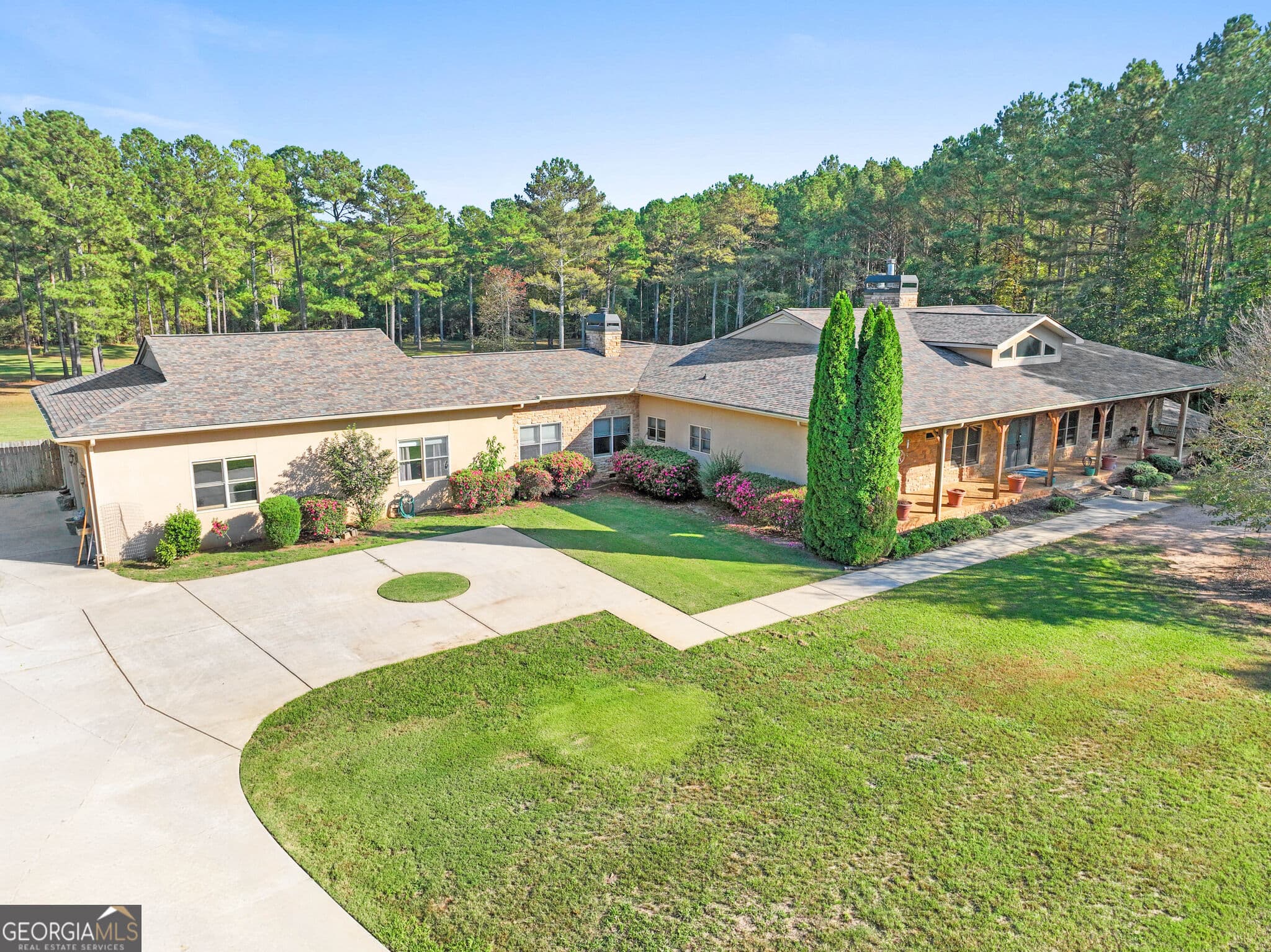 7 bedroom, 7 bathroom, 9,034 sq ft single family residence for sale at 265 Blossom Ridge Trail, Fayetteville, GA 30214 — photo 1 of 83