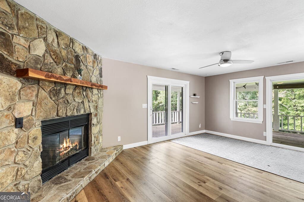 2 bedroom, 3 bathroom single family residence for sale at 55 Chatuge Hills Drive, Hayesville, NC 28904 — photo 3