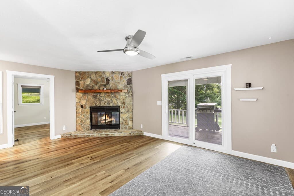 2 bedroom, 3 bathroom single family residence for sale at 55 Chatuge Hills Drive, Hayesville, NC 28904 — photo 4
