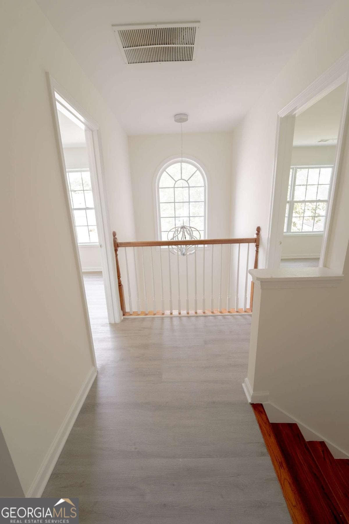 4 bedroom, 2.5 bathroom, 2,247 sq ft single family residence for sale at 6331 Stewart Ridge Walk, Buford, GA 30518 — photo 7