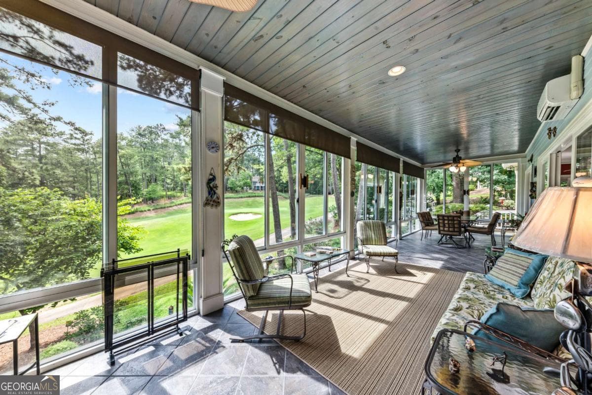 3 bedroom, 4 bathroom, 4,300 sq ft single family residence for sale at 1151 Shoulder Bone Circle, Greensboro, GA 30642 — photo 5
