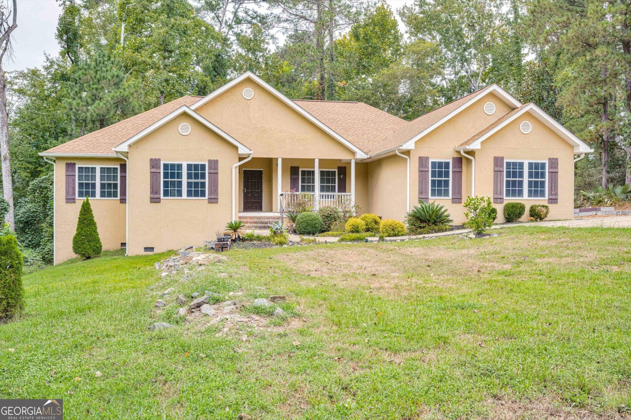 3 bedroom, 2.5 bathroom, 2,860 sq ft single family residence for sale at 1390 Waterston Drive, Evans, GA 30809