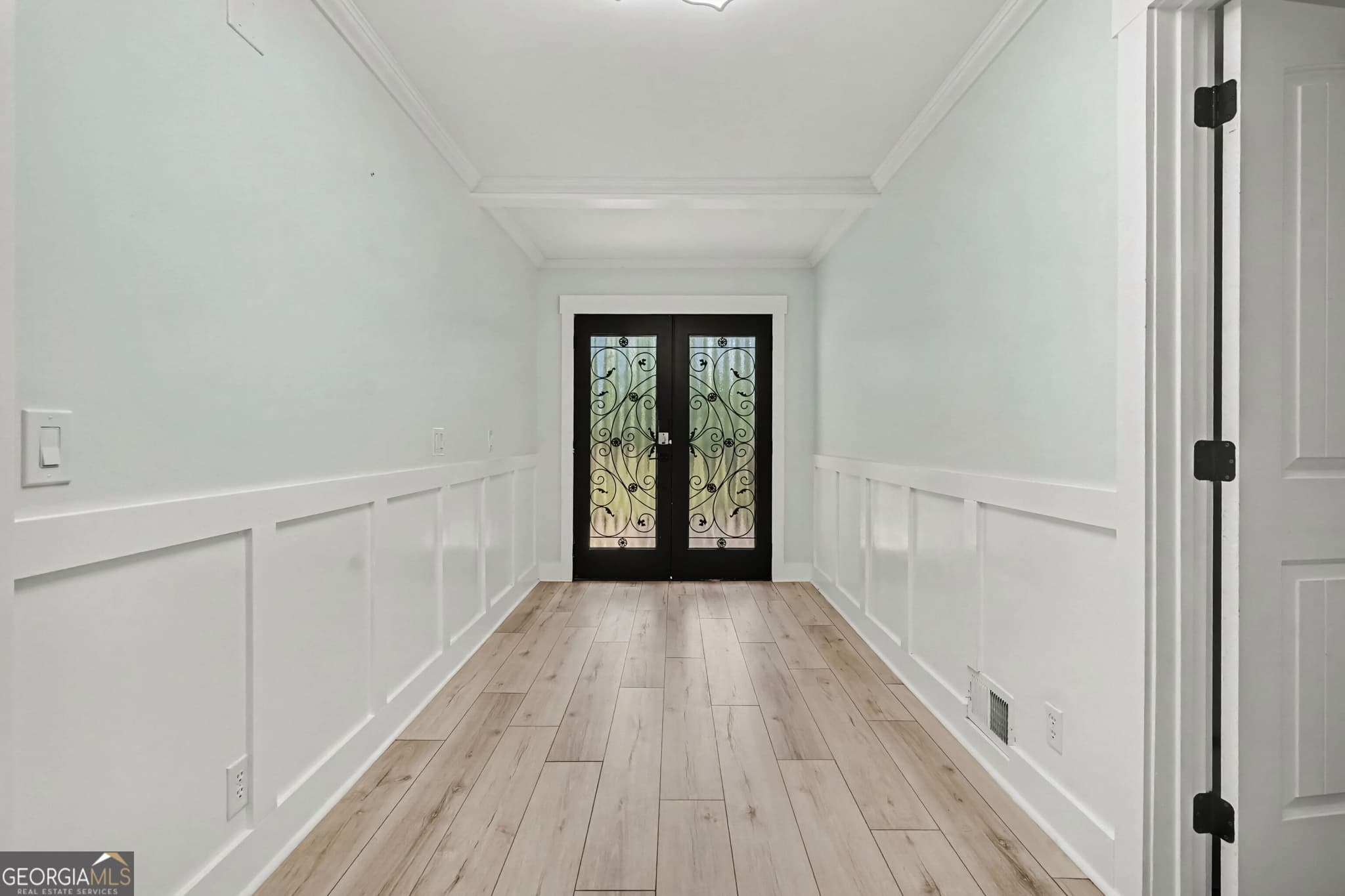 4 bedroom, 3 bathroom, 1,765 sq ft single family residence for sale at 1276 Brooks Road, Lawrenceville, GA 30045 — photo 4