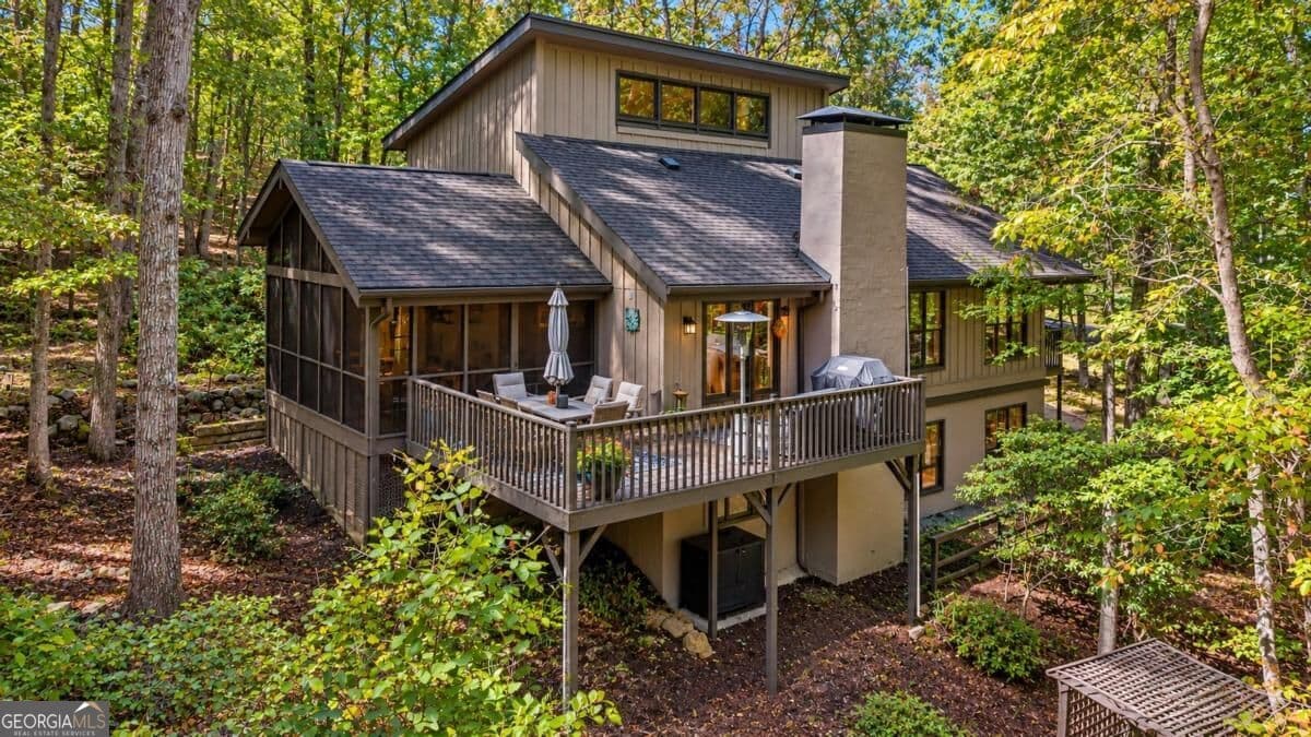3 bedroom, 2.5 bathroom, 2,580 sq ft single family residence for sale at 106 Banyon Court, Waleska, GA 30183