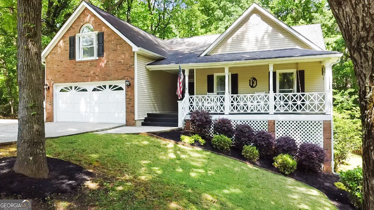5 bedroom, 3 bathroom, 3,440 sq ft single family residence sold at 139 Crown Forest Drive, Mcdonough, GA 30252