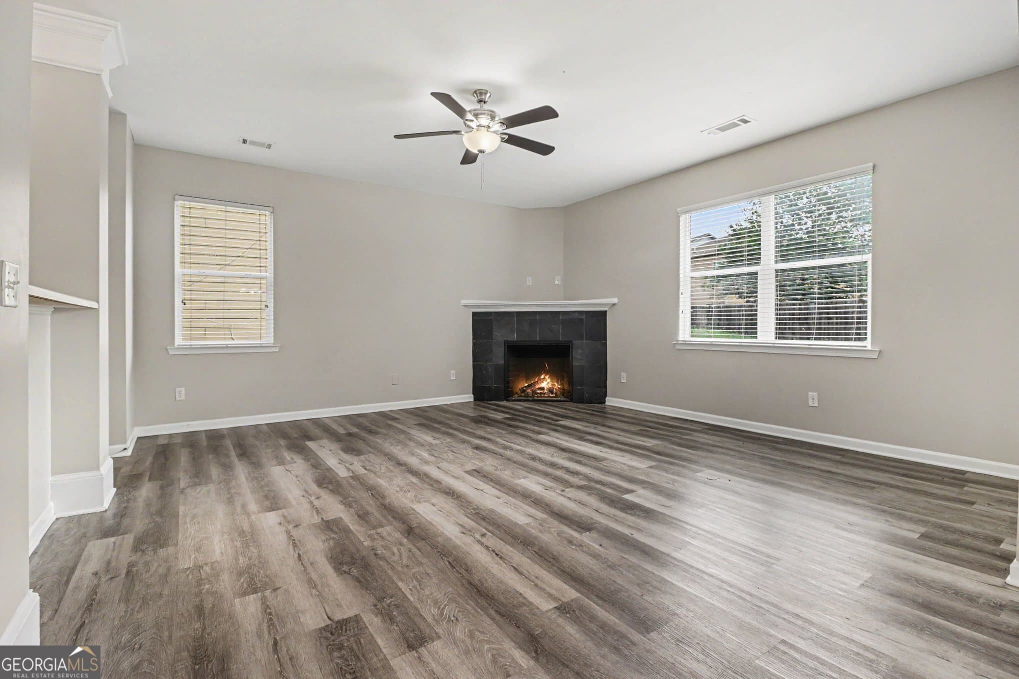 3 bedroom, 2.5 bathroom, 2,236 sq ft single family residence for sale at 7770 Fabled Point, Union City, GA 30291 — photo 4