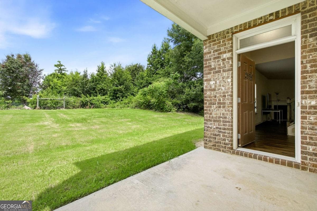 3 bedroom, 2.5 bathroom, 2,182 sq ft townhouse for sale at 2536 Morgan Chase Drive, Buford, GA 30519 — photo 5