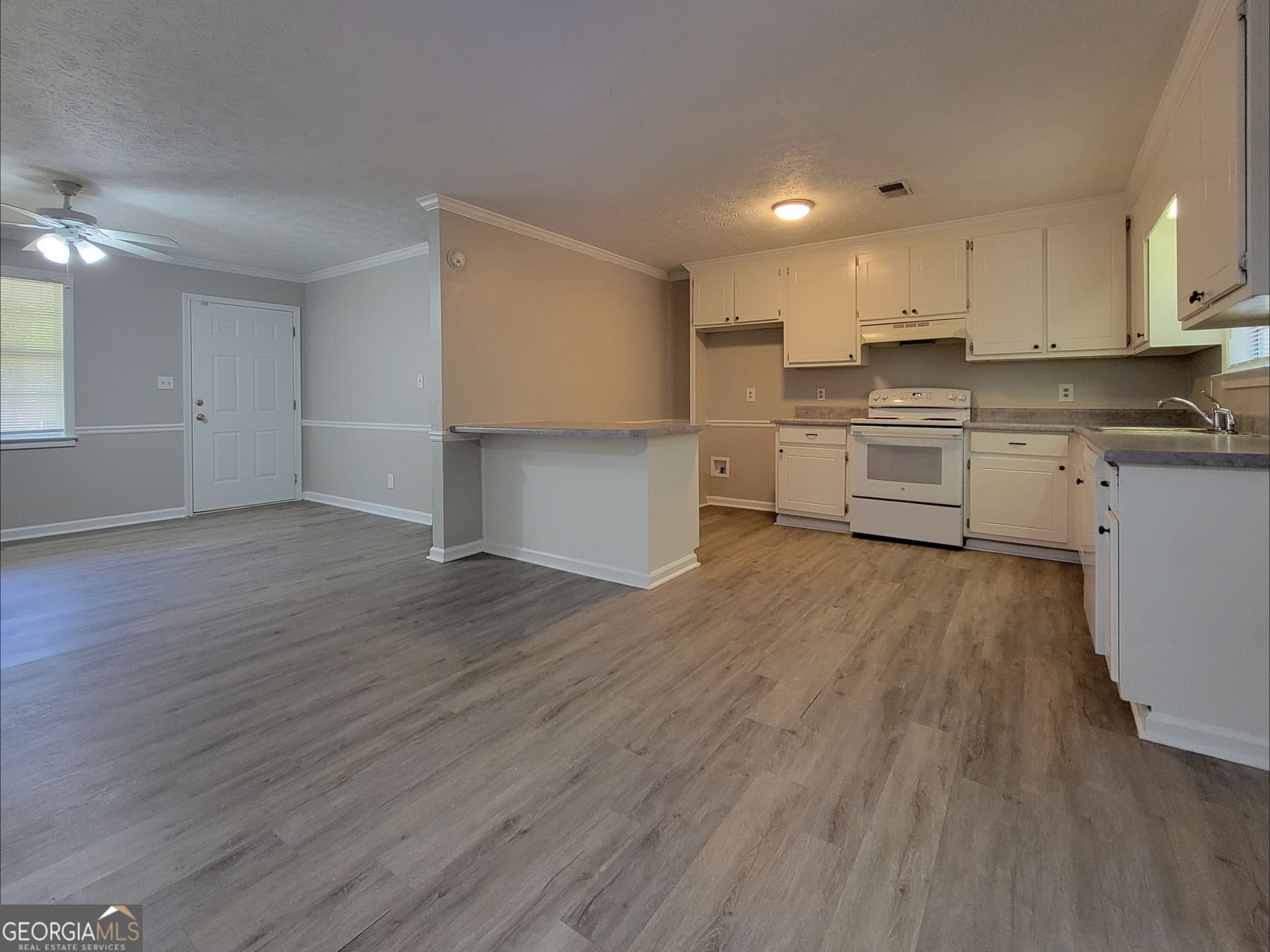 3 bedroom, 2 bathroom, 1,100 sq ft single family residence for rent at 215 Brooks Lane, Winder, GA 30680 for $1,695 a month — photo 4