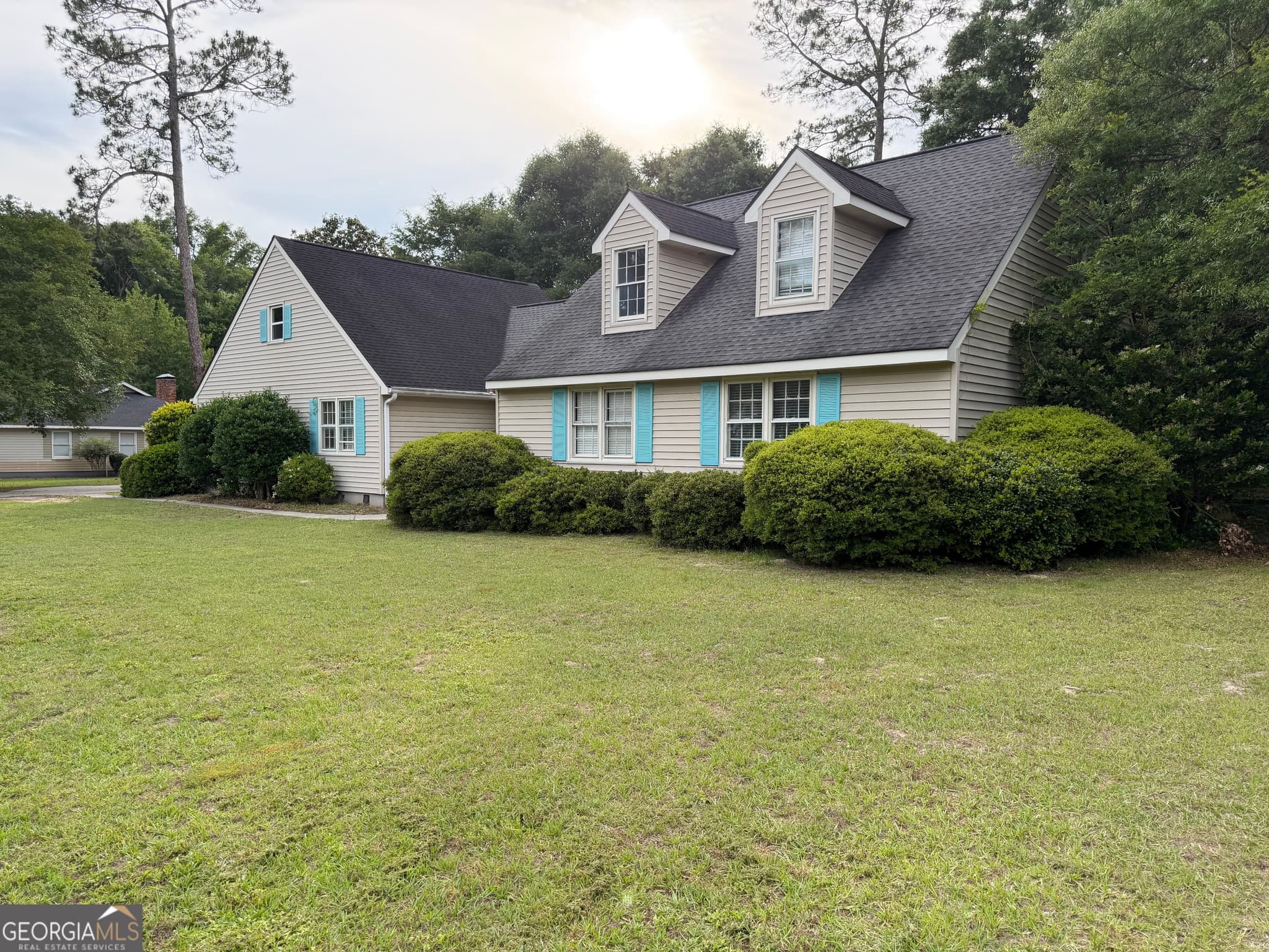 4 bedroom, 3 bathroom, 3,580 sq ft single family residence for sale at 1207 Chennault Drive, Dublin, GA 31021 — photo 2