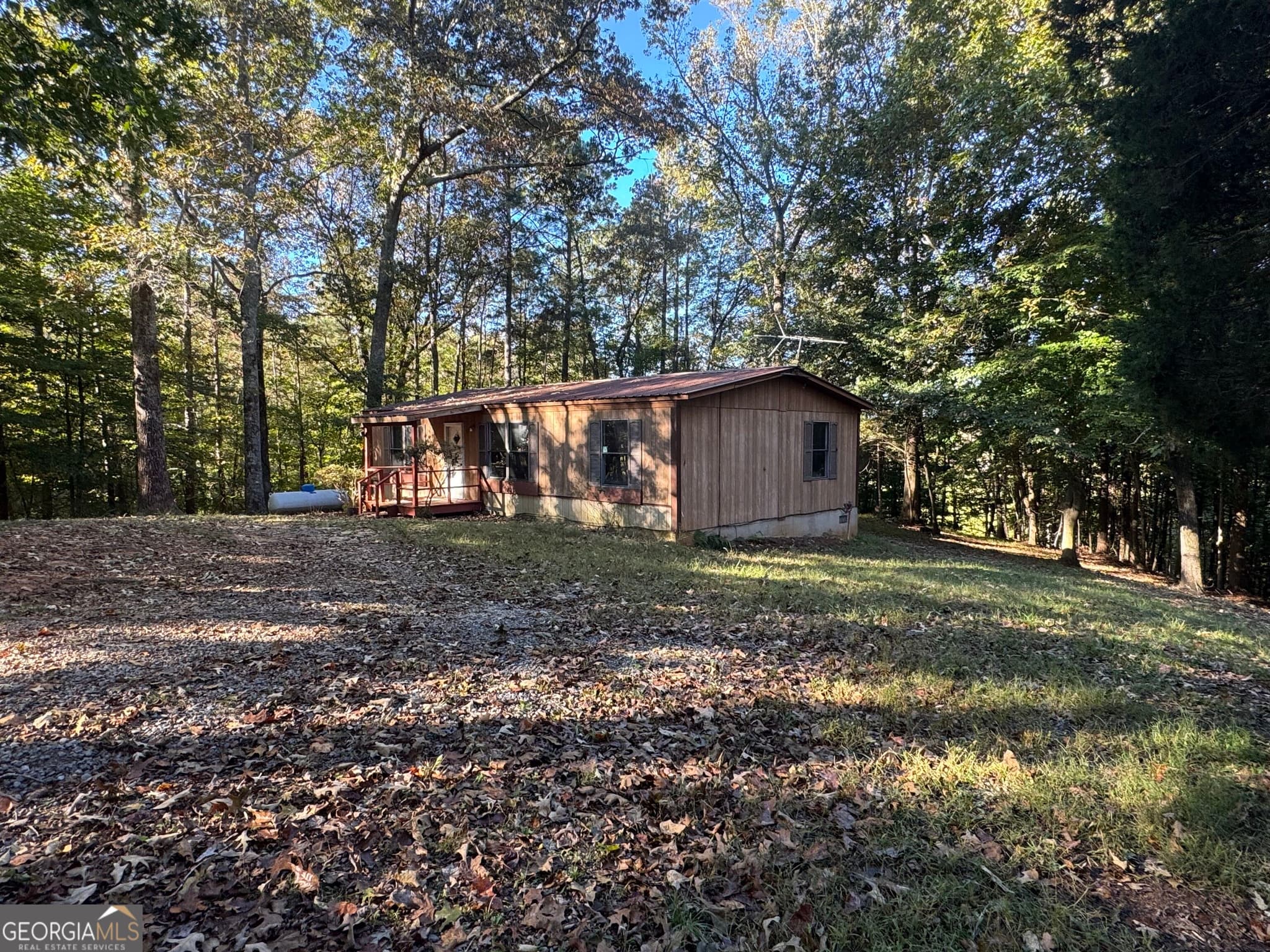3 bedroom, 2 bathroom, 1,000 sq ft single family residence for rent at 2185 Swan Bridge Road, Talking Rock, GA 30175 for $1,500 a month — photo 2