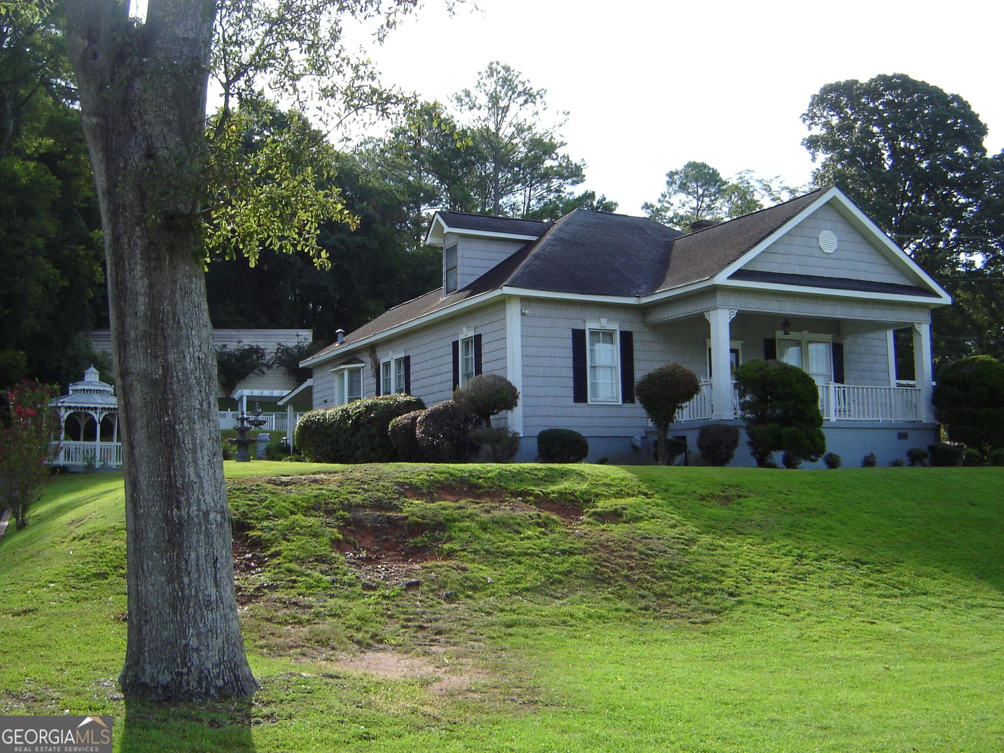 4 bedroom, 1.5 bathroom, 1,974 sq ft single family residence for sale at 5506 20th Avenue, Valley, AL 36854 — photo 3