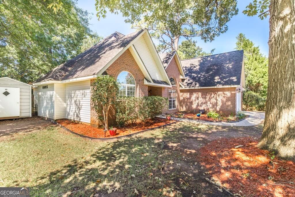 3 bedroom, 2 bathroom, 2,197 sq ft single family residence for sale at 512 Quail Run Drive, Warner Robins, GA 31088 — photo 5