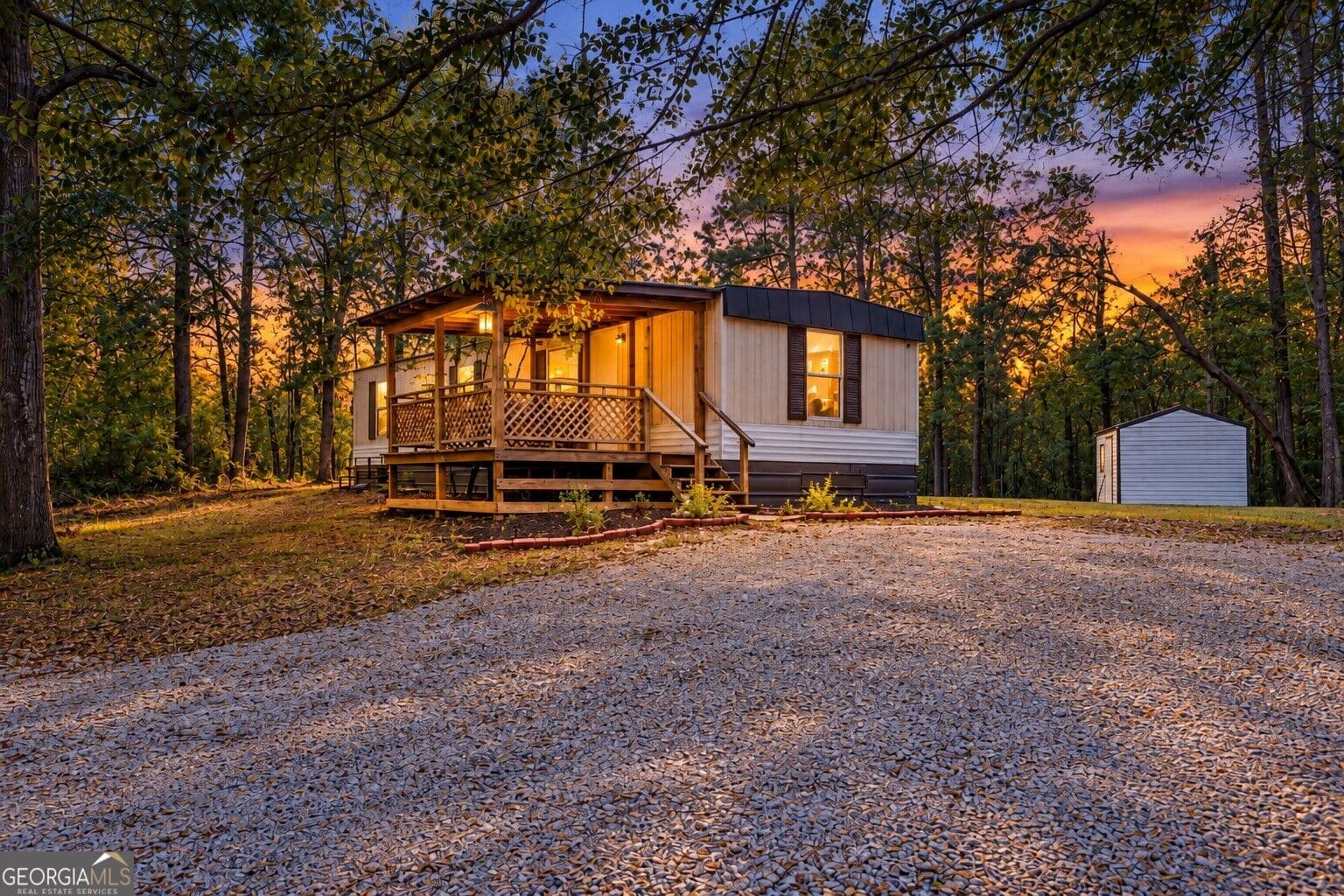 2 bedroom, 1 bathroom, 672 sq ft manufactured home,single family residence for sale at 462 Avant Road, Eatonton, GA 31024 — photo 3